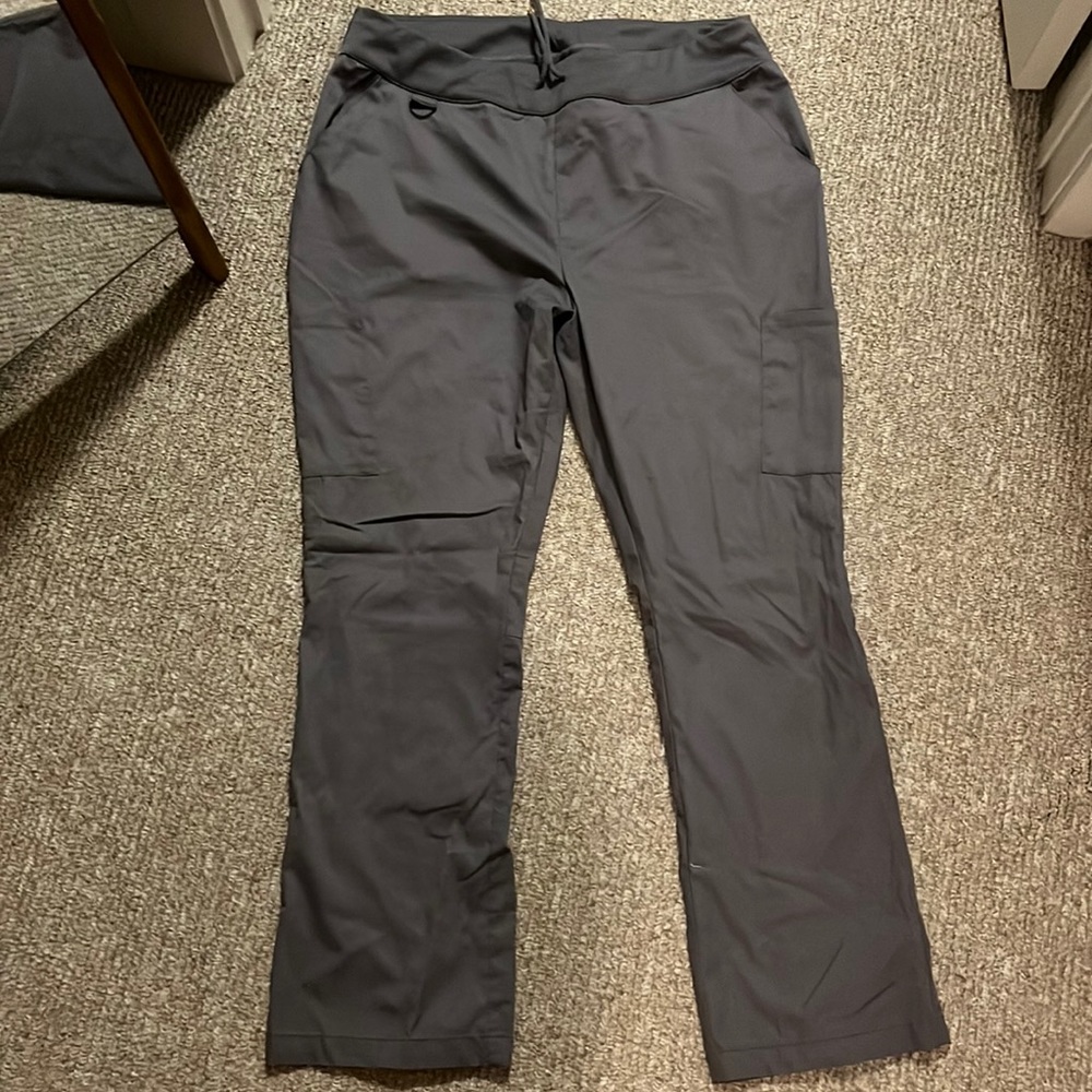 Jaanuu grey scrub pants with 4 pockets